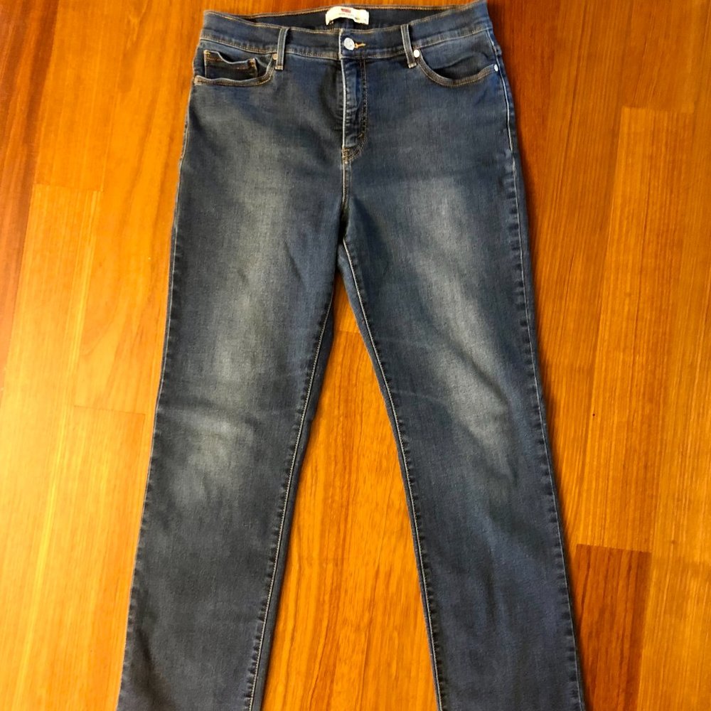 Levis "Perfectly Slimming" 512 Straight Jeans 14